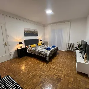 Frühstückspension Rambla Catalunya Spanien